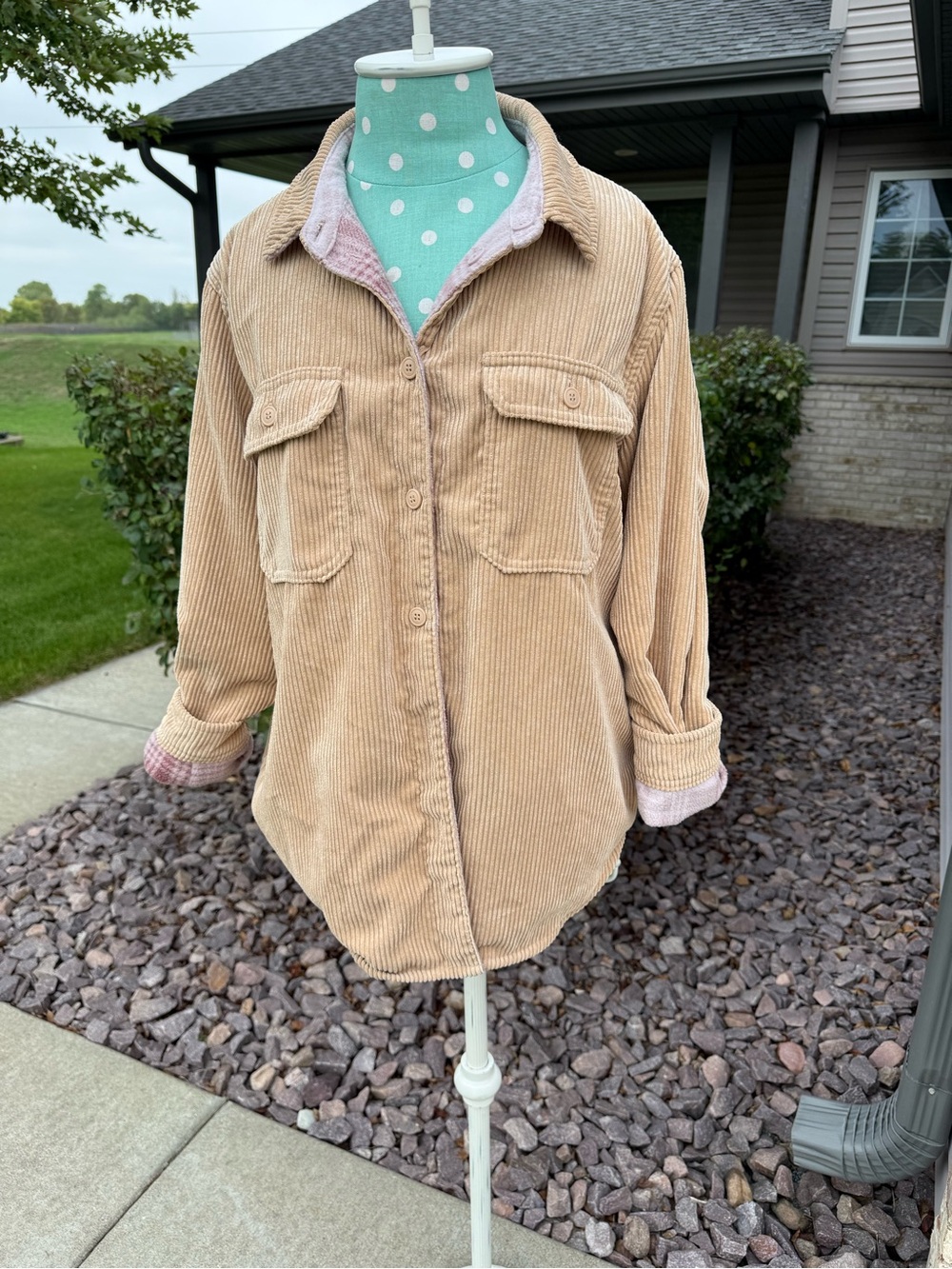 Love Tree Women's Plaid Shacket Beige Pink Button Front Pockets Reversible